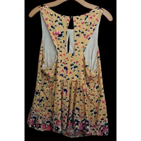 Mod Cloth Confetti Top Tank with Cut-Out Back. 1X - Picture 3 of 7